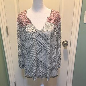 Sanctuary Black and Pink Patterned Blouse